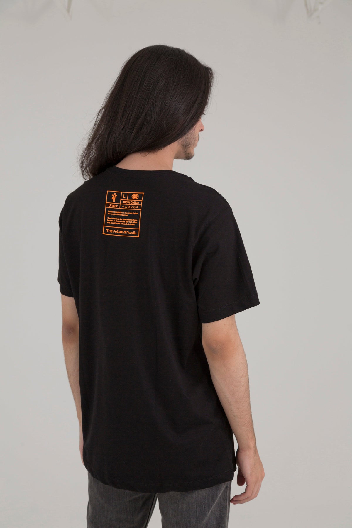 Posicionar Grado Celsius Tomar conciencia Camiseta Negra de Cuello Redondo - The Future Is Human